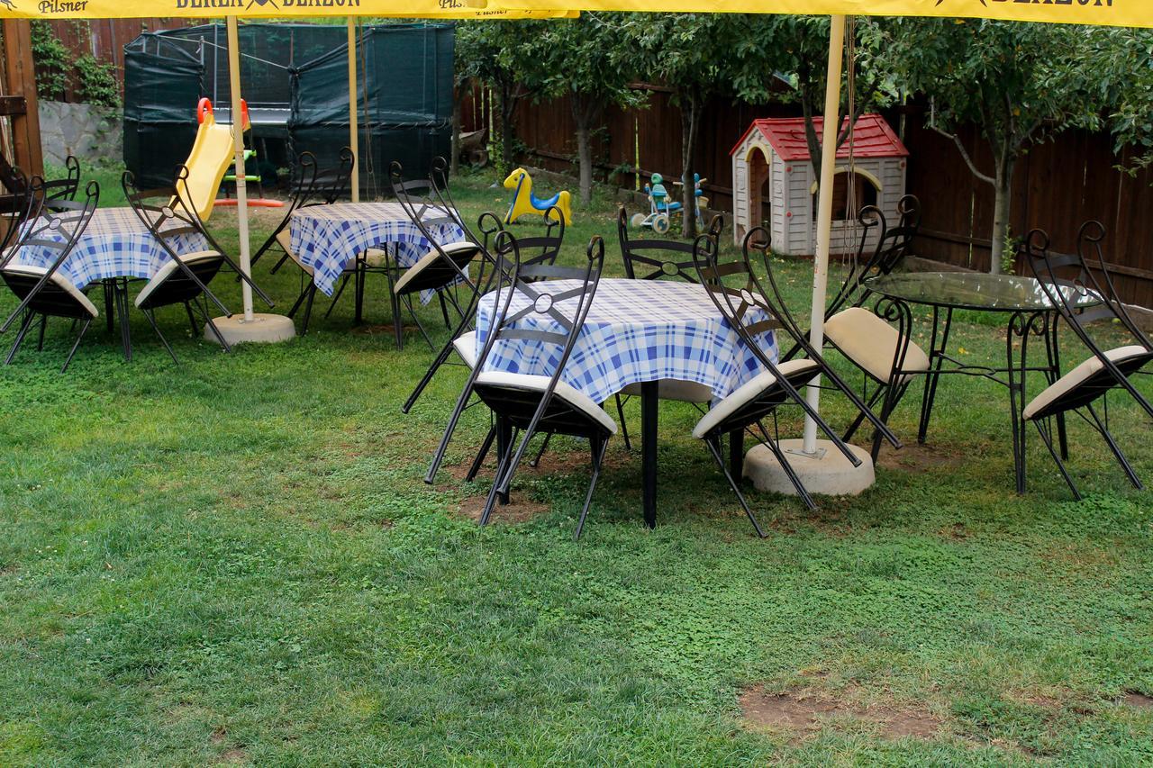 Pensiunea Taverna Bucium Iasi Bagian luar foto