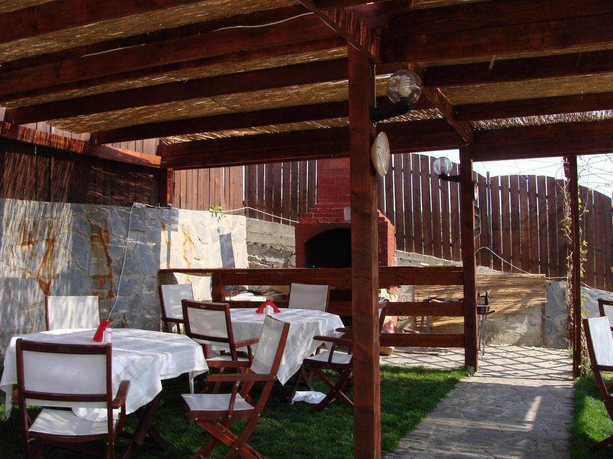 Pensiunea Taverna Bucium Iasi Bagian luar foto